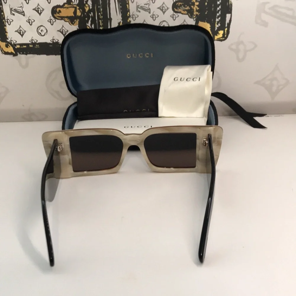 Gucci GG0543S 002 Ivory Black Oversized Rectangular Sunglasses Brown Lens